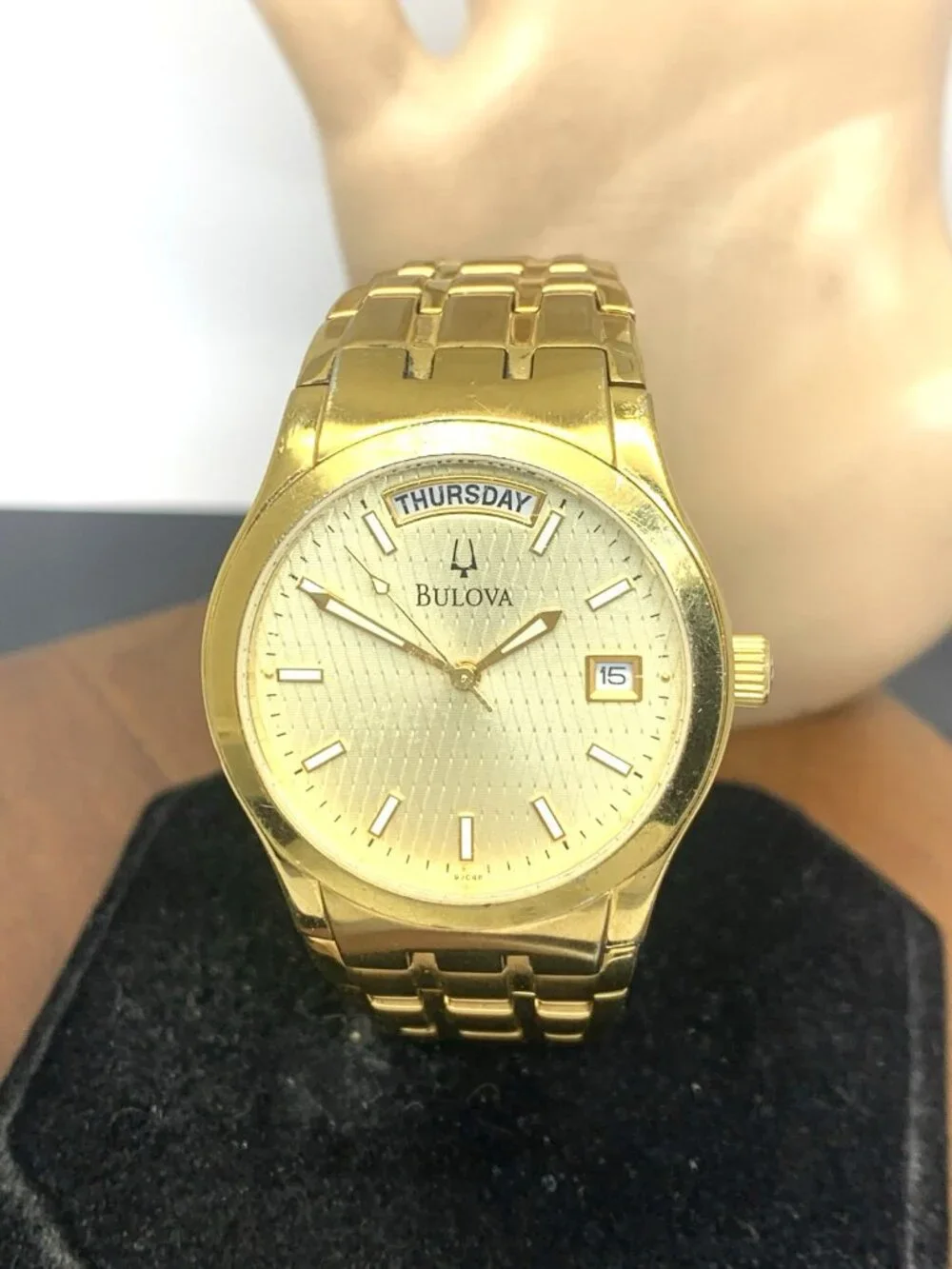 Bulova Men's Watch 97C48 Quartz Gold Dial Day Date Stainless Steel 36mm
